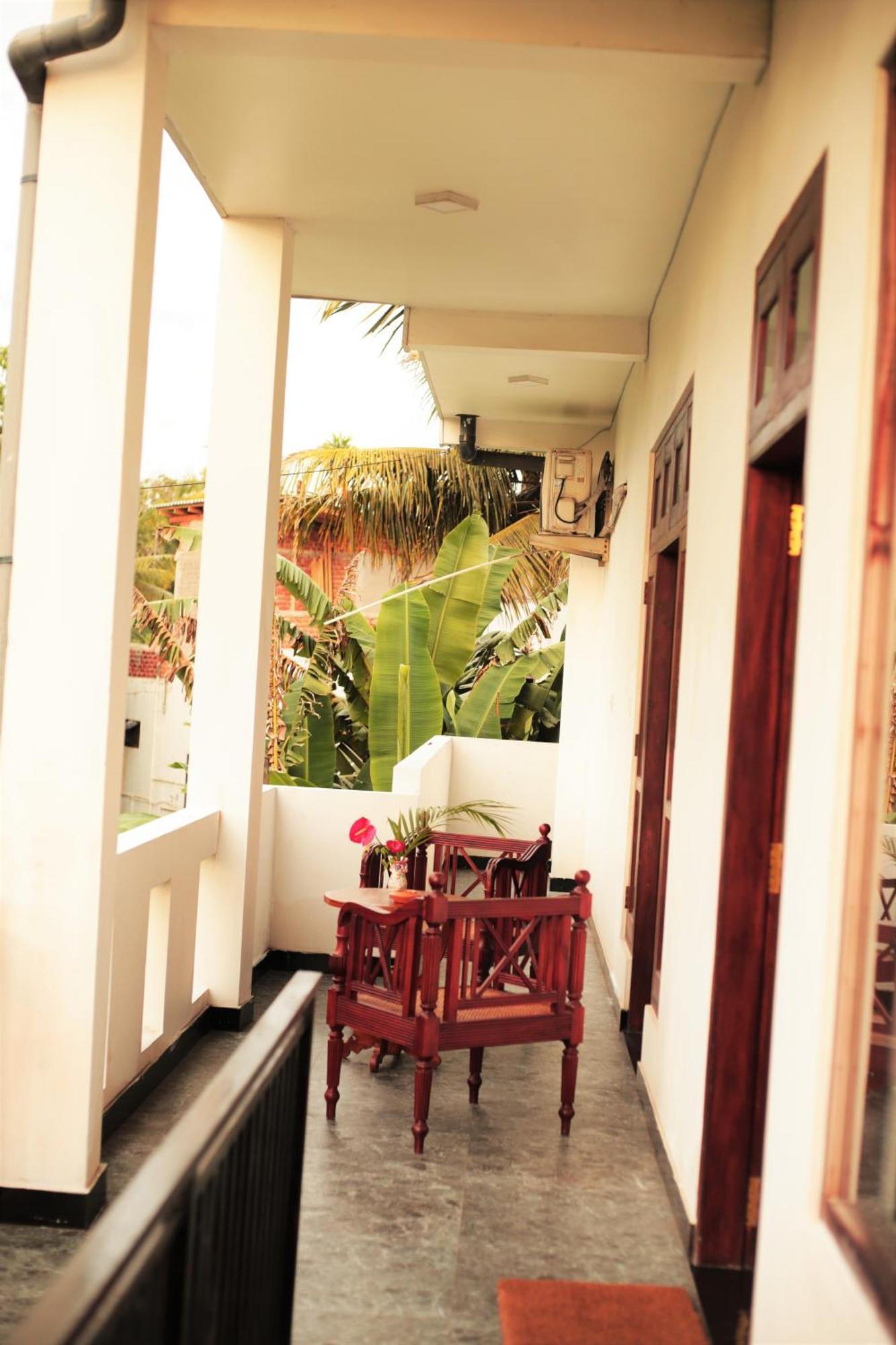 Tropical Inn Mirissa Exterior photo